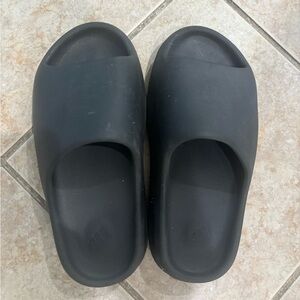 Adidas Yeezy Slides